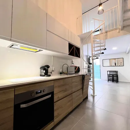 Apollo Project Coruna * A Coruña